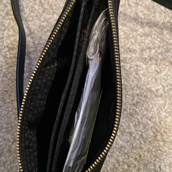 Kate Spade Crossbody - Picture 3 of 4